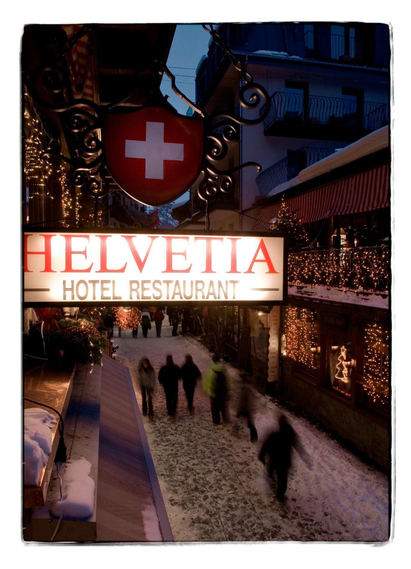 Petit Helvetia Budget Hotel Zermatt Bagian luar foto