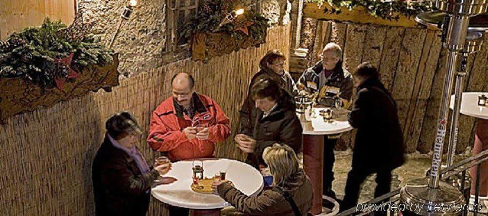 Petit Helvetia Budget Hotel Zermatt Restoran foto